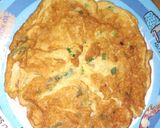 Foto langkah ke 7 dari resep Telur Dadar Daun Bawang.
