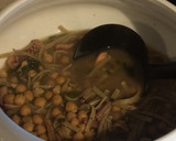 Foto del paso 10 de la receta: Sopa de sepia y garbanzos