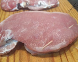Foto del paso 1 de la receta: Lomo encinta (Cachopo) con pasas y piñones