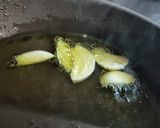 Foto del paso 2 de la receta: Tallarines frescos con variado de setas con salsa roja