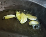 Foto del paso 2 de la receta: Tallarines frescos con variado de setas con salsa roja