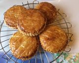 Hình bước làm 9 của món Banh Galette des rois (Bánh ba Vua)