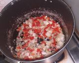 Foto del paso 3 de la receta: Guiso express de arroz con salchicha parrilera