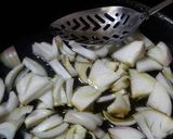 صورة لخطوة 1 من وصفة سبانخ بالزيت و البرغل