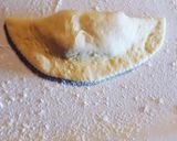 A picture of step 5 of Fried Calzones.
