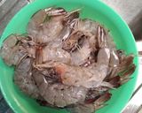 Foto langkah ke 1 dari resep Udang Goreng Tepung.