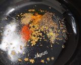 A picture of step 2 of Makhana Cornflakes Shahi Mixture !!.