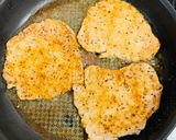 Hagymás-sajtos karaj recept fázis 2 fotója