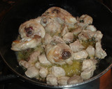 Foto del paso 2 de la receta: Pollo y magro con tomate frito natural