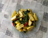 Foto langkah ke 4 dari resep Oseng kangkung tahu.
