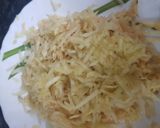 A picture of step 2 of Apple Cake twisted garnishing with milkmaid and honey.