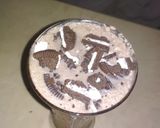 A picture of step 2 of Oreo shake.