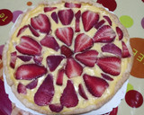 Foto del paso 7 de la receta: Tarta de hojaldre con crema de vainilla y frutas