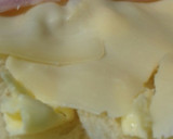Foto del paso 5 de la receta: Tostado rústico de jamón y queso