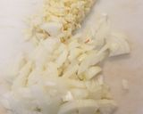 Hình bước làm 1 của món Sốt Nấm (dairy-free)