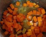 Foto del paso 1 de la receta: Sopa crema de calabaza y queso