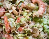 Foto del paso 5 de la receta: Cóctel de gambas de verano, con ciruela, nectarina y manzana