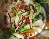 A picture of step 7 of Haemul-Japchae - Sweet Potato Noodles with Seafood (Hamgeyeong-do).