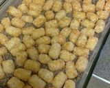 A picture of step 5 of Cheesy Tater Tot Casserole.