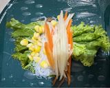 Foto langkah ke 2 dari resep Spring roll salad vietnam.
