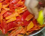લાલ મેથીયા મરચા નું અથાણુ (Red Methia Marcha Athanu Recipe In Gujarati) રેસીપી સ્ટેપ2ફોટો