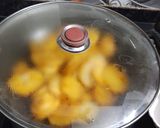 A picture of step 2 of Masala Potato.