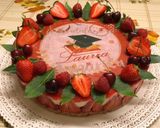 Foto del passaggio 13 della ricetta Cheesecake alle fragole🍓 #laurea 🎓