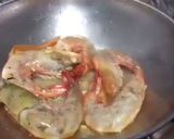 A picture of step 1 of Spicy Shrimp / Sambal Udang.