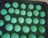 Foto langkah ke 3 dari resep Kue Klepon Ketan Gula Merah.
