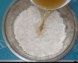 Foto langkah ke 3 dari resep Kue Rumput Fatimah/Kue Kelapa Kukus.