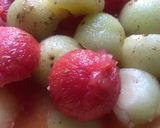 Foto del paso 4 de la receta: Bolitas de melón 🍈 y sandía 🍉 con zumo de naranja y canela. Nada de azúcar añadido! 🌱