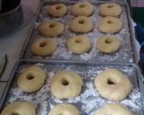 Foto langkah ke 6 dari resep Donut pizza ala mom gebi.