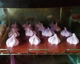 Foto langkah ke 6 dari resep Meringue Kisses.