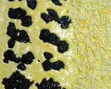 Foto langkah ke 5 dari resep Lapis legit roll prunes.