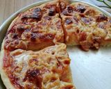 Foto langkah ke 4 dari resep Pizza Yummy.