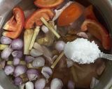 รูปขั้นตอนการทำที่ 2 ของ ไก่ต้มขมิ้น