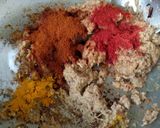 A picture of step 2 of Sukha Chicken Malwani Touch.