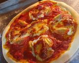 Foto langkah ke 5 dari resep Pizza Margheritta.