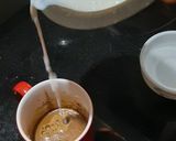 हॉट मिल्की क्रिमी कॉफी (hot milky creamy coffee recipe in marathi) रेसिपी स्टेप 4 फोटो
