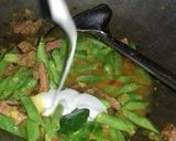 Foto langkah ke 4 dari resep Sayur Buncis Santan dengan Daging Sapi.
