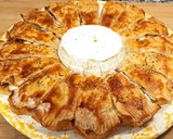 Foto del paso 5 de la receta: Girasol 🌻de hojaldre y queso Camembert 🧀