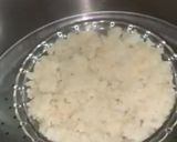 Foto langkah ke 6 dari resep Nasi tim ayam jamur.