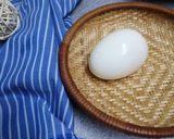 Gambar langkah 2 resipi Nasi goreng bersama telur rebus.