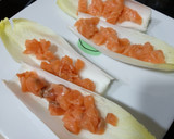 Foto del paso 2 de la receta: Montadito de endivia y salmón