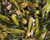 Foto langkah ke 4 dari resep Tumis kangkung resep almh nenek ndut.