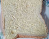 Foto langkah ke 1 dari resep Simple Egg Sandwich.