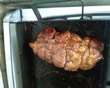 Foto del paso 3 de la receta: Bondiolita marinada con batatas
