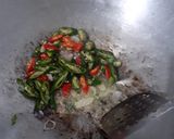 Foto langkah ke 3 dari resep Oseng cumi pete cabe Ijo (oscupejo).