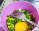 Foto langkah ke 1 dari resep Telur dadar ala warteg super crispy.