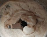 A picture of step 2 of Dahi Wada.